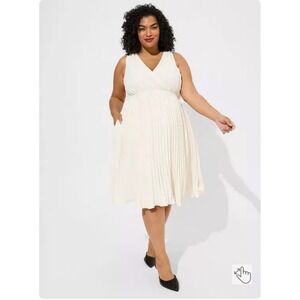 Torrid Marilyn Monroe Ivory Pleated Halter Glam Party Dress Old Hollywood SZ 3X